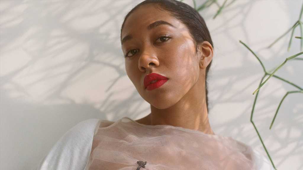 Aoki Lee Simmons Opens Up About Calling Out Father Russell Simmons on